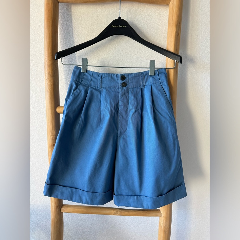 Gap Blue Pleated Shorts